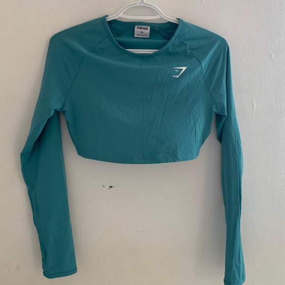 Woman’s gymshark cropped long sleeve - Picture 1 of 3